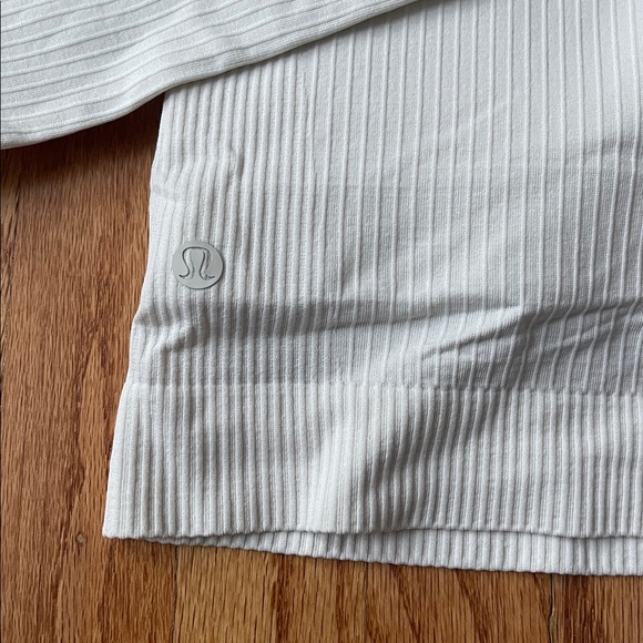 Lululemon Ebb to Street long sleeve - Picture 4 of 4